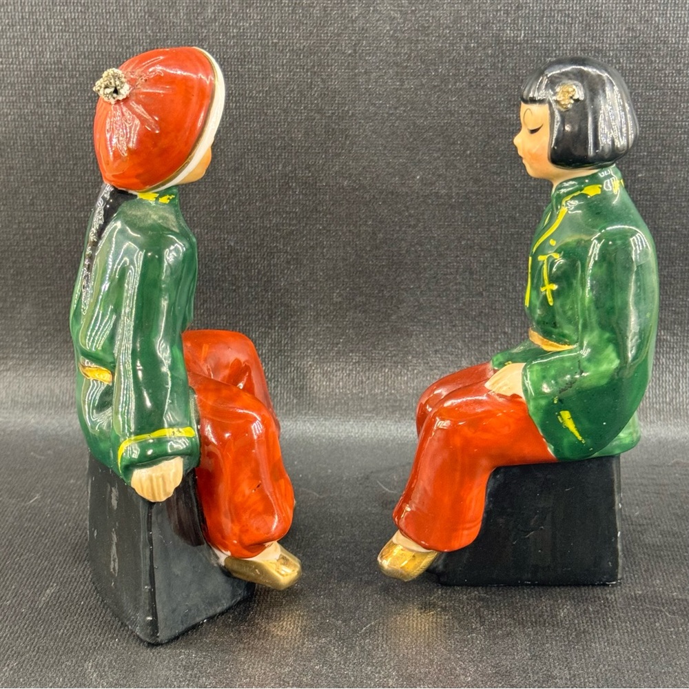 Vintage Asian Inspired Sitting Figurines Set Of 2 Spaghetti Details - Picture 4 of 7